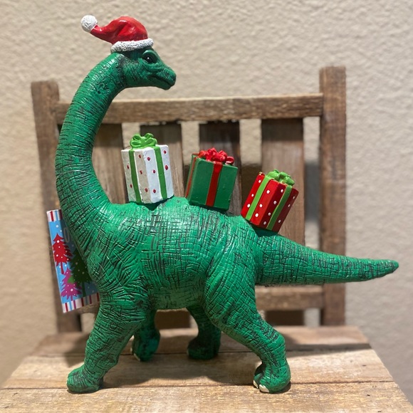 Christmas Dinosaur Figure, Large Resin Brachiosaurus With Christmas Presents - Picture 12 of 16